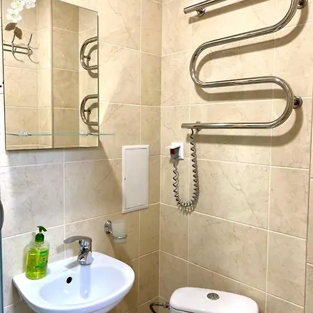 Room-біля вокзалу-недалеко від центру *