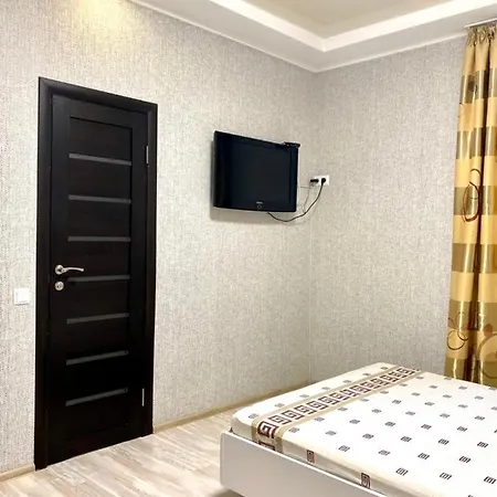 світло Apartments: 24/7 Illumination Near Station Lviv