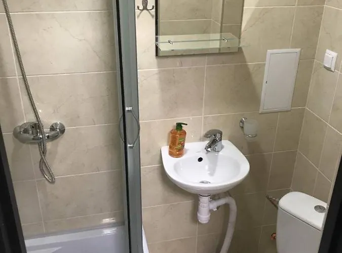 Room-біля вокзалу-недалеко від центру Apartamento *